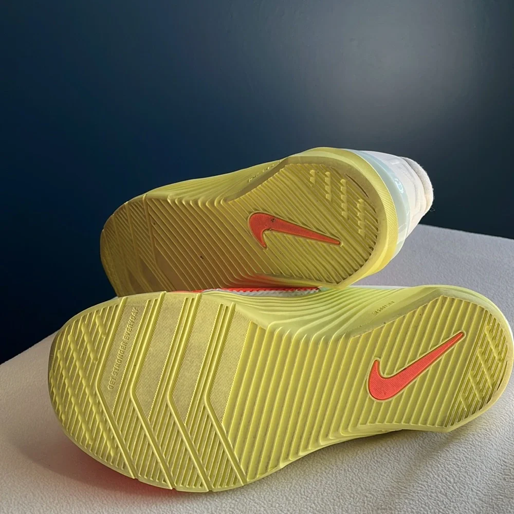 Nike Metcon running / athletic shoes size 7. - Picture 4 of 11